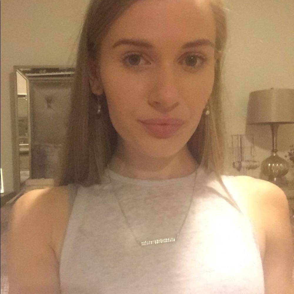 Meet your Posher, Alina